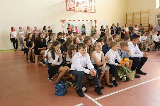 Grafika #24: "Kiedy wydaje się, że wszystko się skończyło"- koniec roku szkolnego