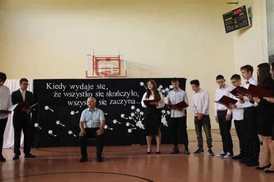 Grafika #29: "Kiedy wydaje się, że wszystko się skończyło"- koniec roku szkolnego