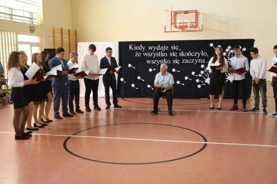 Grafika #36: "Kiedy wydaje się, że wszystko się skończyło"- koniec roku szkolnego