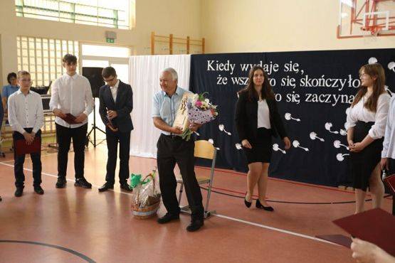 Grafika #39: "Kiedy wydaje się, że wszystko się skończyło"- koniec roku szkolnego