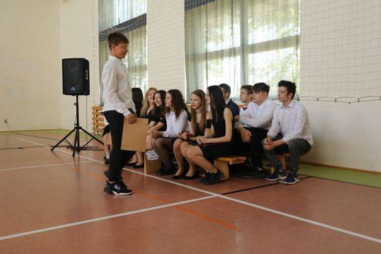 Grafika #45: "Kiedy wydaje się, że wszystko się skończyło"- koniec roku szkolnego