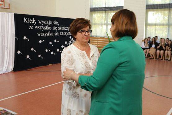 Grafika #53: "Kiedy wydaje się, że wszystko się skończyło"- koniec roku szkolnego