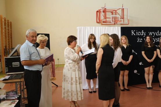 Grafika #55: "Kiedy wydaje się, że wszystko się skończyło"- koniec roku szkolnego