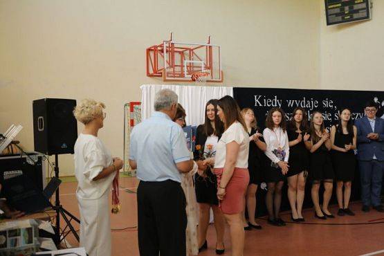 Grafika #58: "Kiedy wydaje się, że wszystko się skończyło"- koniec roku szkolnego