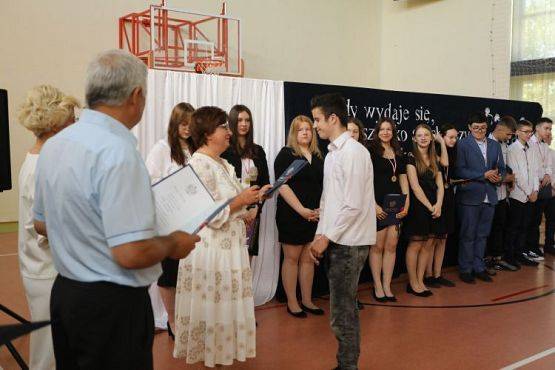 Grafika #67: "Kiedy wydaje się, że wszystko się skończyło"- koniec roku szkolnego