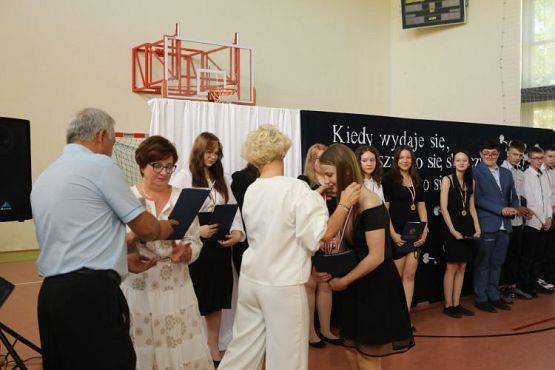 Grafika #68: "Kiedy wydaje się, że wszystko się skończyło"- koniec roku szkolnego