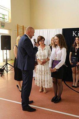 Grafika #72: "Kiedy wydaje się, że wszystko się skończyło"- koniec roku szkolnego