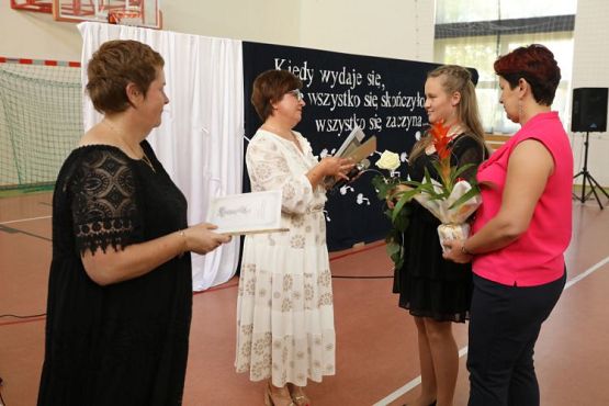 Grafika #77: "Kiedy wydaje się, że wszystko się skończyło"- koniec roku szkolnego