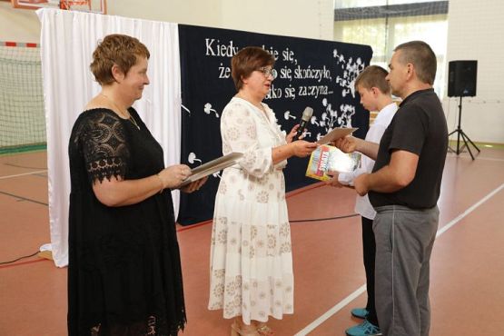 Grafika #78: "Kiedy wydaje się, że wszystko się skończyło"- koniec roku szkolnego