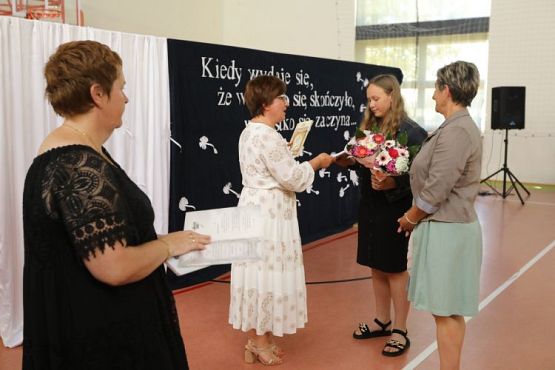 Grafika #81: "Kiedy wydaje się, że wszystko się skończyło"- koniec roku szkolnego