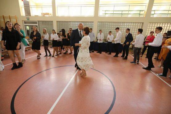 Grafika #137: "Kiedy wydaje się, że wszystko się skończyło"- koniec roku szkolnego