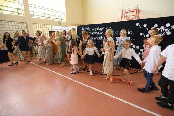 Grafika #140: "Kiedy wydaje się, że wszystko się skończyło"- koniec roku szkolnego