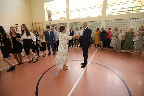 Grafika #142: "Kiedy wydaje się, że wszystko się skończyło"- koniec roku szkolnego