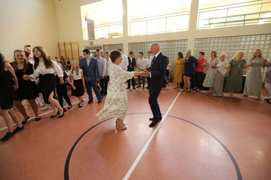 Grafika #143: "Kiedy wydaje się, że wszystko się skończyło"- koniec roku szkolnego