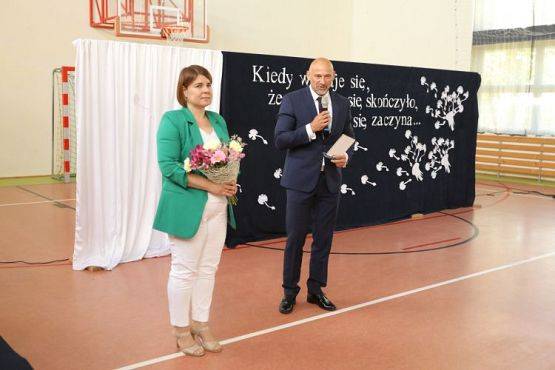 Grafika #146: "Kiedy wydaje się, że wszystko się skończyło"- koniec roku szkolnego