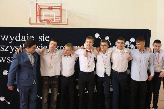 Grafika #164: "Kiedy wydaje się, że wszystko się skończyło"- koniec roku szkolnego