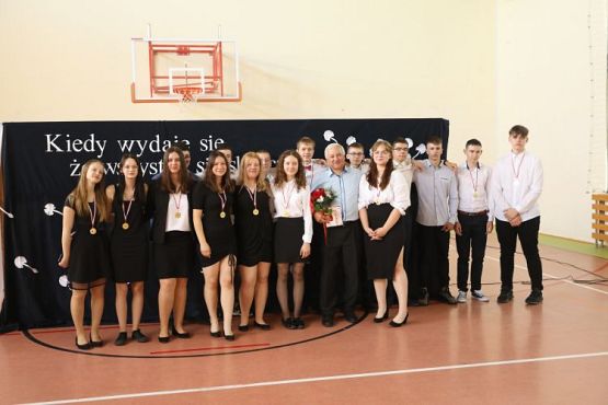 Grafika #166: "Kiedy wydaje się, że wszystko się skończyło"- koniec roku szkolnego