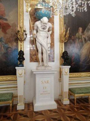 Grafika #6: Wycieczka do Warszawy klasy 8