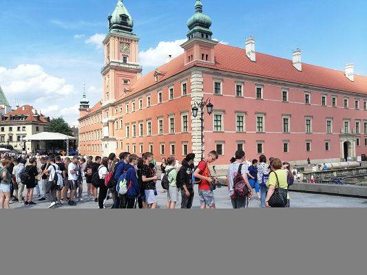 Grafika #10: Wycieczka do Warszawy klasy 8