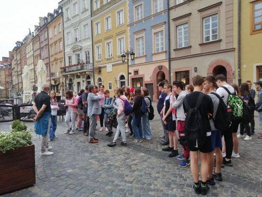 Grafika #16: Wycieczka do Warszawy klasy 8