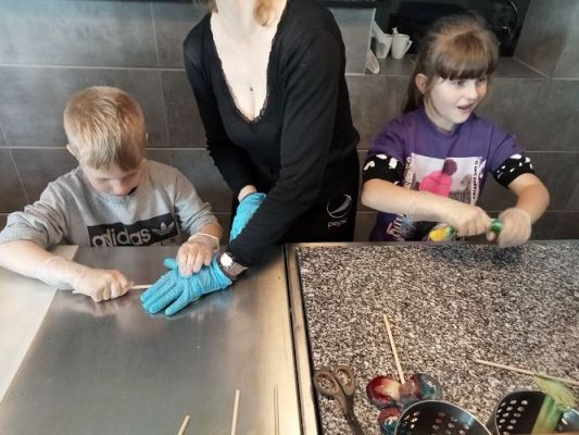 Grafika #37: Manufaktura Słodyczy w Łebie