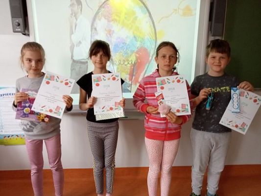 Grafika #9: Konkurs czytania ze zrozumieniem "Główka pracuje!"