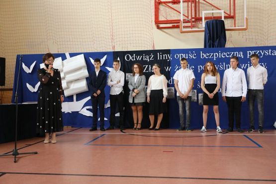 Grafika #12: Zakończenie roku szkolnego 2020/2021