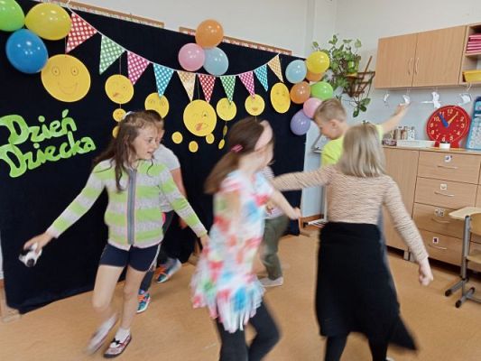 Grafika #37: Dzień Dziecka- klasa 2