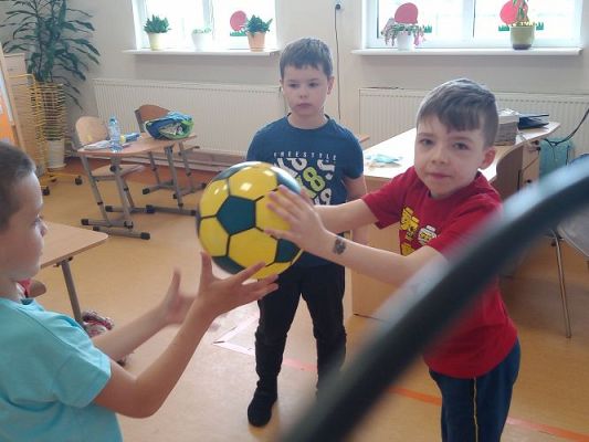 Grafika #18: Dzień Dziecka w kl. I