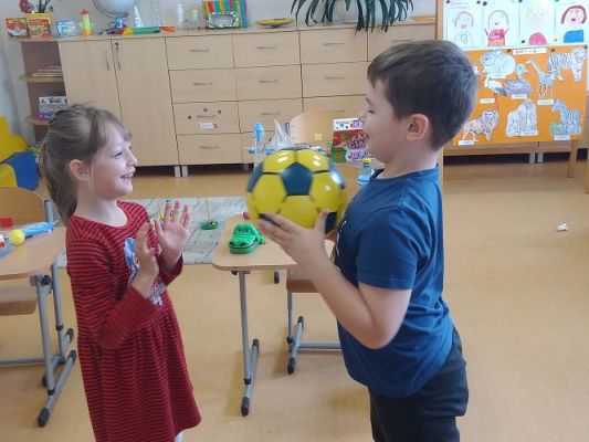 Grafika #21: Dzień Dziecka w kl. I