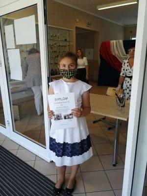 Grafika #29: Zakończenie roku szkolnego 2019/2020 - rozdanie świadectw