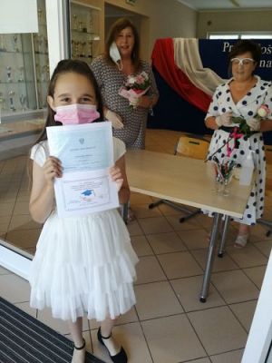 Grafika #31: Zakończenie roku szkolnego 2019/2020 - rozdanie świadectw