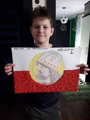 Grafika #1: prace uczniów klasy 5