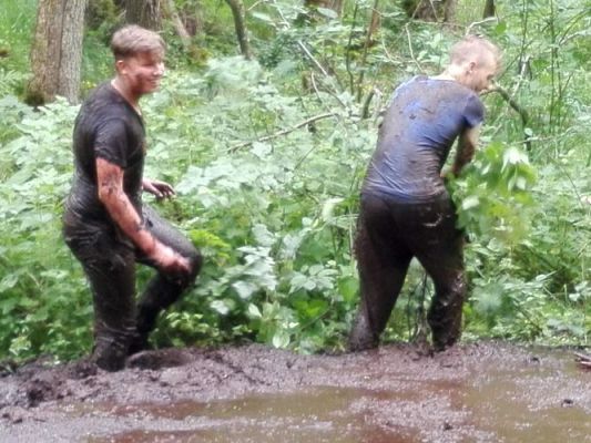 Grafika #10: Biwak w Runowie