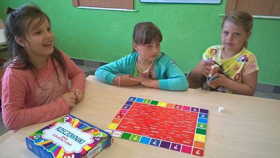 Grafika #57: Drugoklasiści przed wakacjami