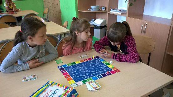 Grafika #58: Drugoklasiści przed wakacjami