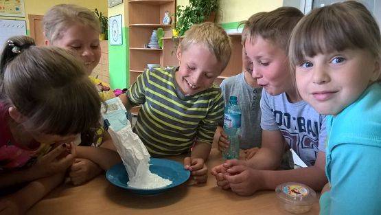 Grafika #61: Drugoklasiści przed wakacjami