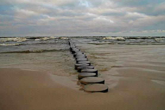 Grafika #0: Rozstrzygnięcie X Wojewódzkiego Konkursu Fotograficznego pt. Świat nas dzieli, miłość nas łączy