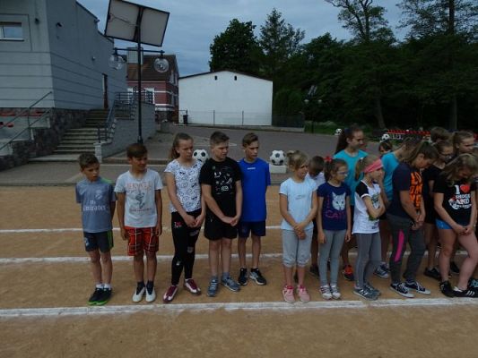 Grafika #1: Gminne zawody w L.A.