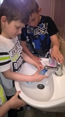 Grafika #34: Majowe dni w drugiej klasie