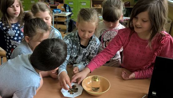 Grafika #38: Majowe dni w drugiej klasie