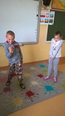 Grafika #44: Majowe dni w drugiej klasie