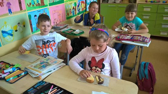 Grafika #83: Majowe dni w drugiej klasie