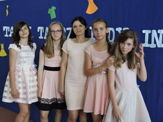 Grafika #33: A Ty tańcz, kiedy inni tańczą