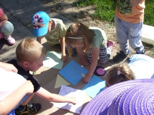 Grafika #35: Zabawa w podchody