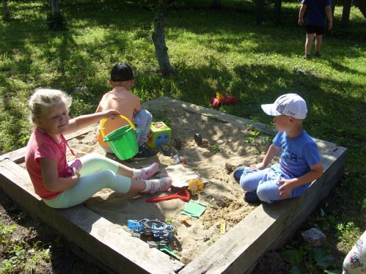 Grafika #45: Zabawa w podchody