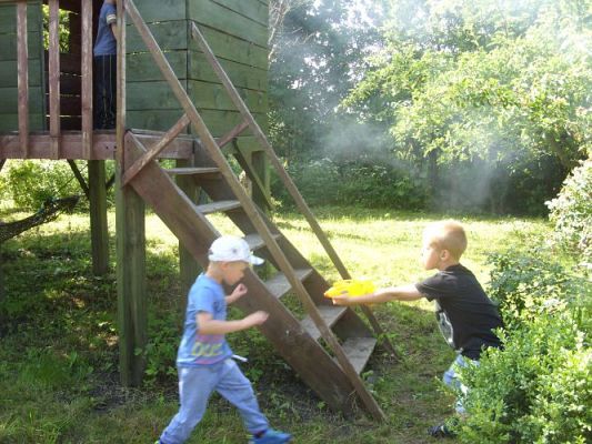 Grafika #49: Zabawa w podchody