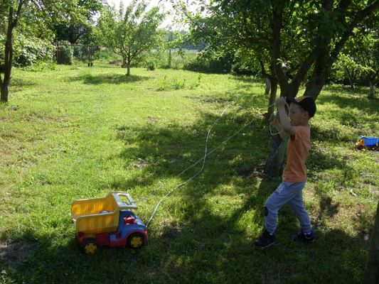 Grafika #51: Zabawa w podchody