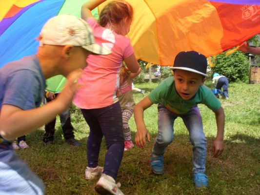 Grafika #86: Zabawa w podchody