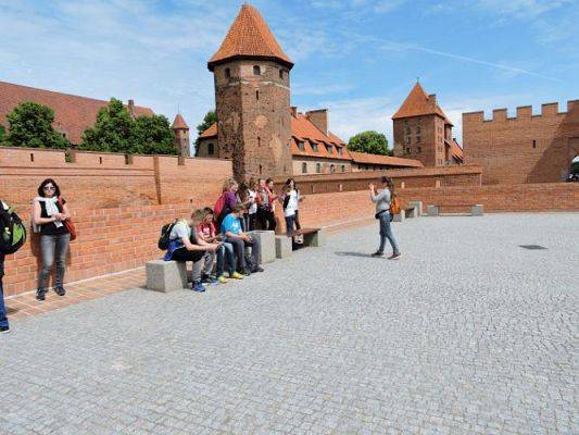 Grafika #0: Wycieczka do Malborka i Sztutowa